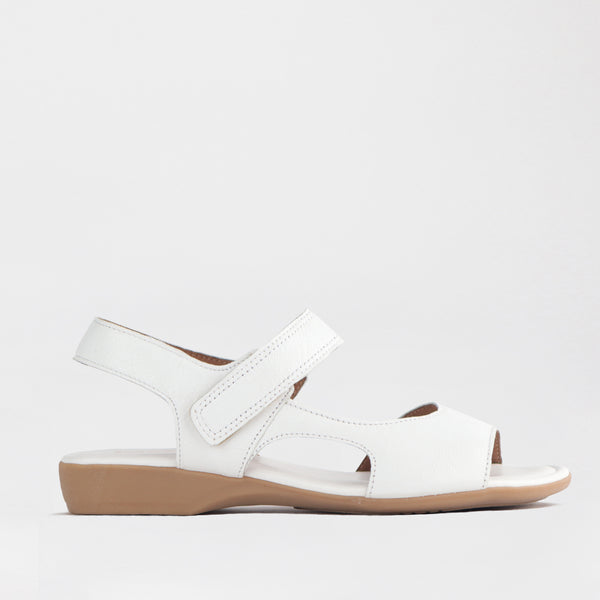 Wider Fit Slingback Flat Sandal in White - 12221