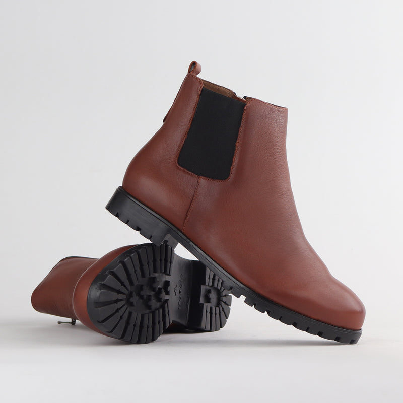 Chelsea Ankle Boot in Chestnut - 12435