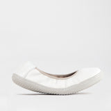 Elasticated Barefoot Pump with Removable Footbed in White Multi - 12530