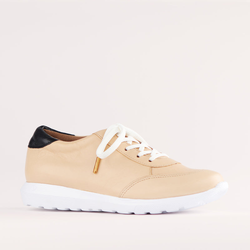 Lace-up Sneaker in Cream Multi - 12594