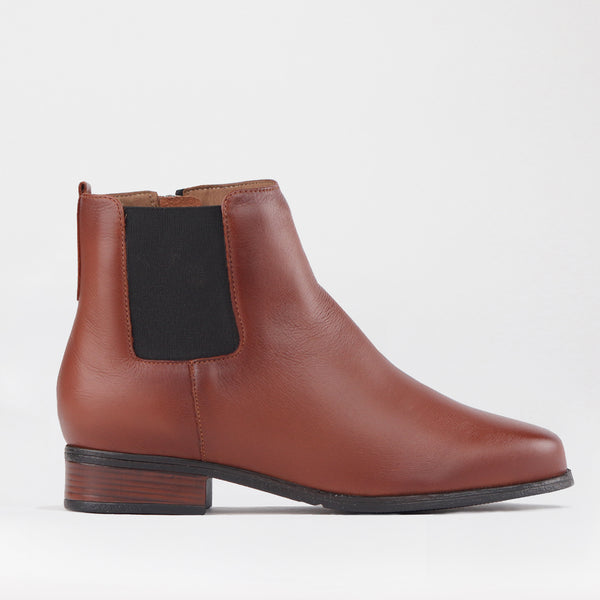 Chelsea Ankle Boots in Chestnut - 12603