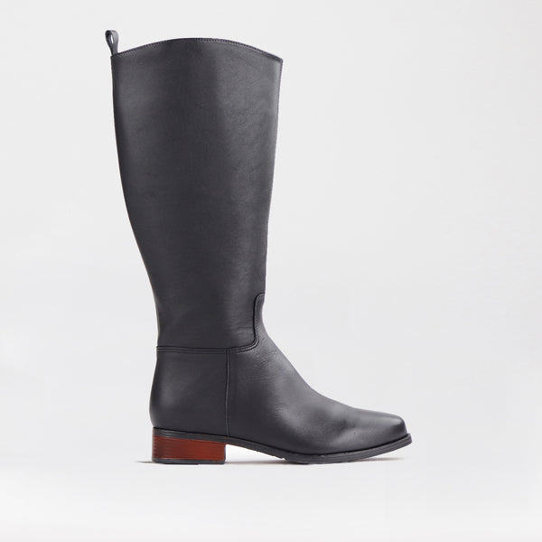 Knee High Flat Boot in Black - 12610