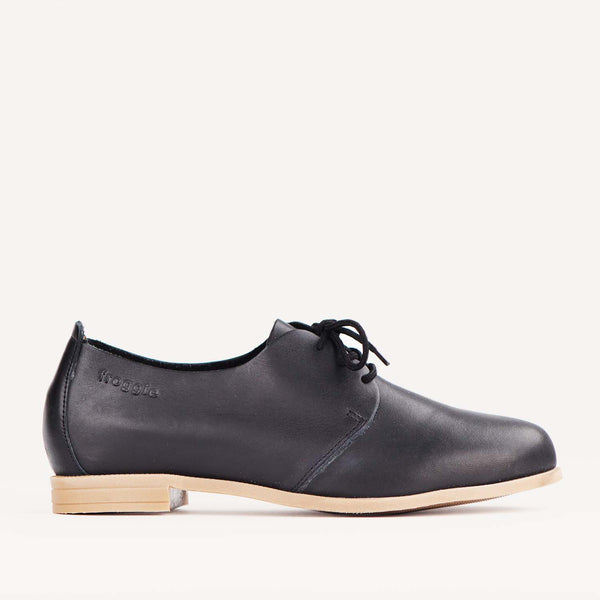 Unlined Lace-up Shoe in Black - 12720