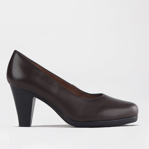 Court Shoe in Brown - 12637