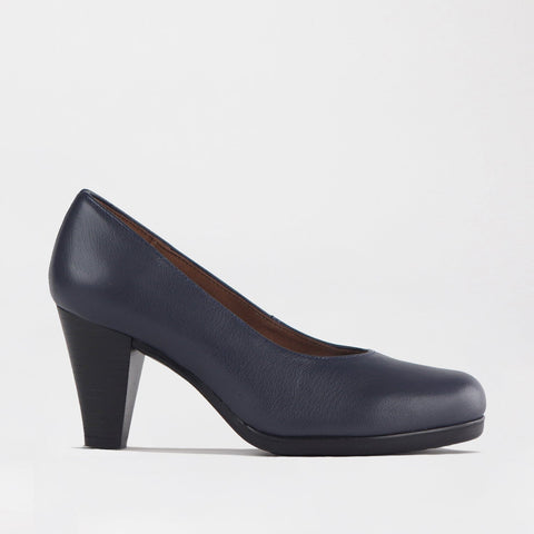 Court Shoe in Navy - 12637