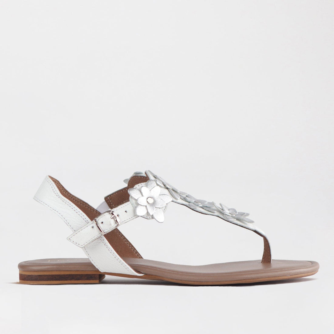 Factory Shop Shoes Flower Flat Sandal in White - 12812