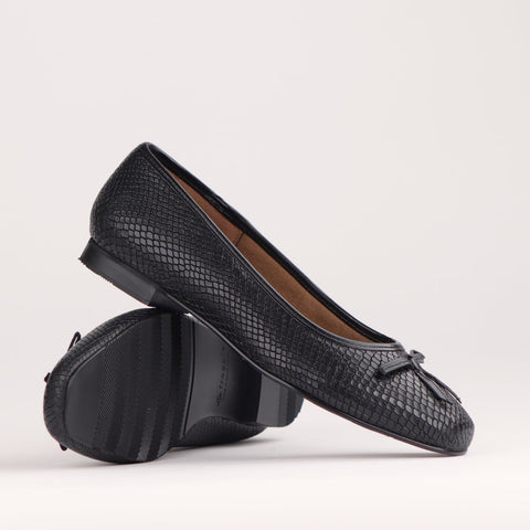 Ballerina Flat Pump with Bow in Black Multi - 12669