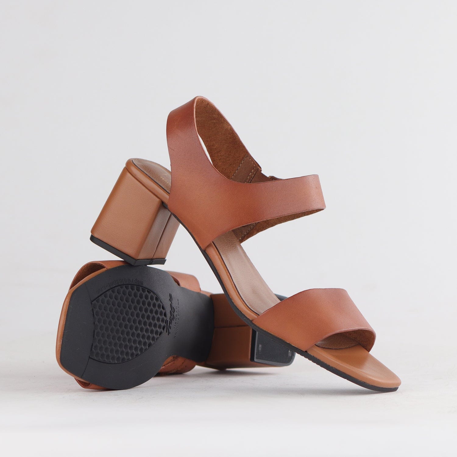 Froggie Shoes Shoes Block Heel Sandal in Chestnut - 12679