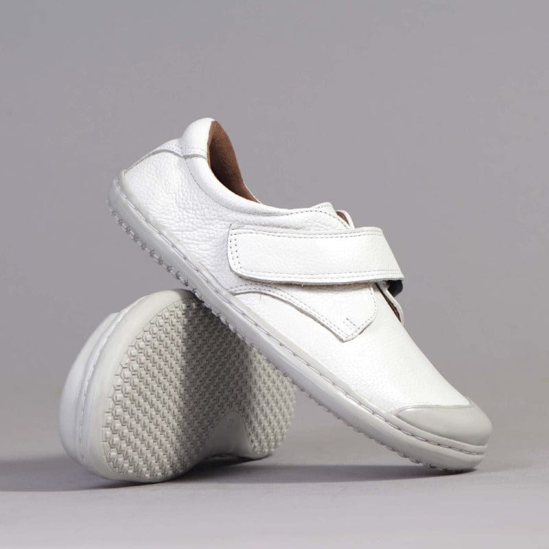 Froggie Shoes Shoes Boys Velcro Shoes with Removable Footbed in White - 12628