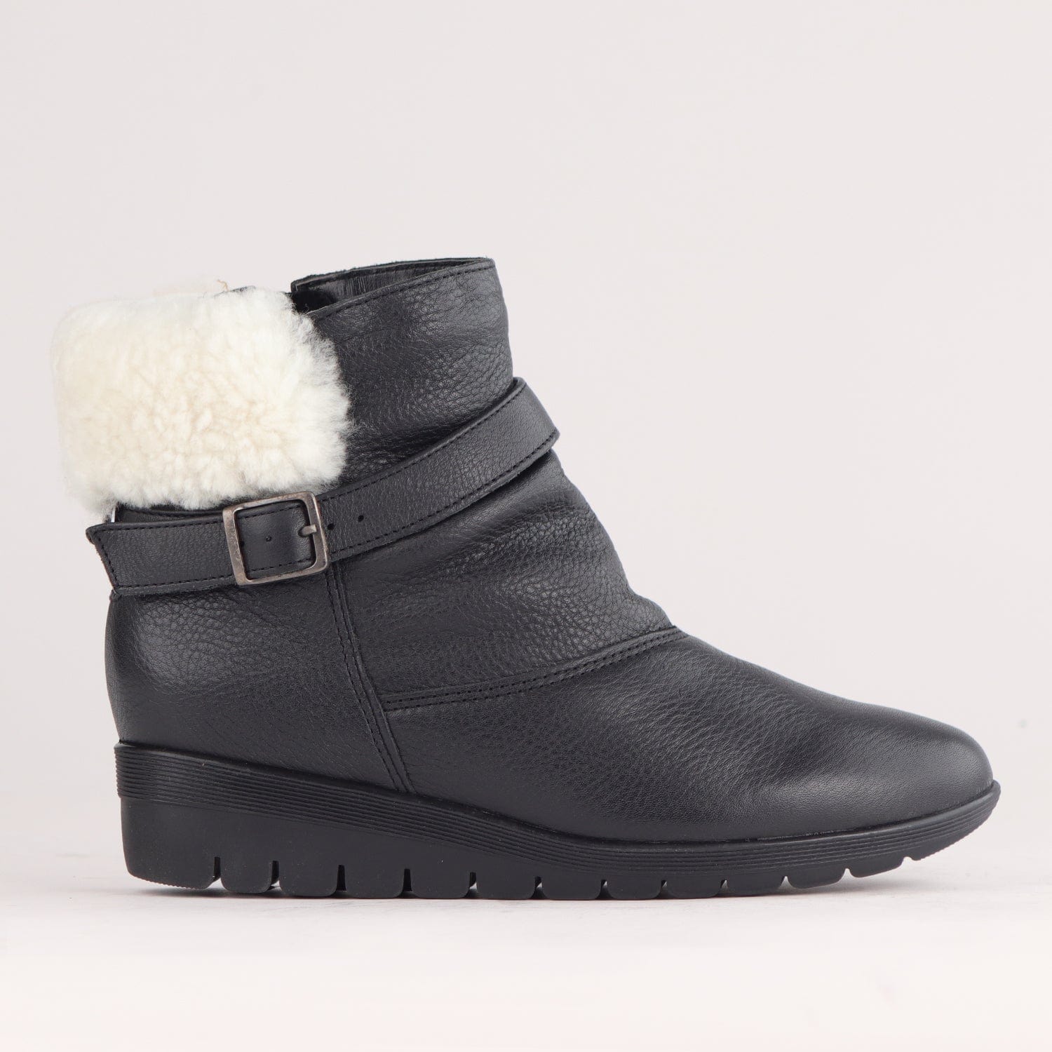 Froggie Shoes Shoes C37 / Black / 12460 Fur Collar Ankle Boot in Black – 12460