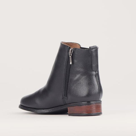 Chelsea Ankle Boots in Black - 12603