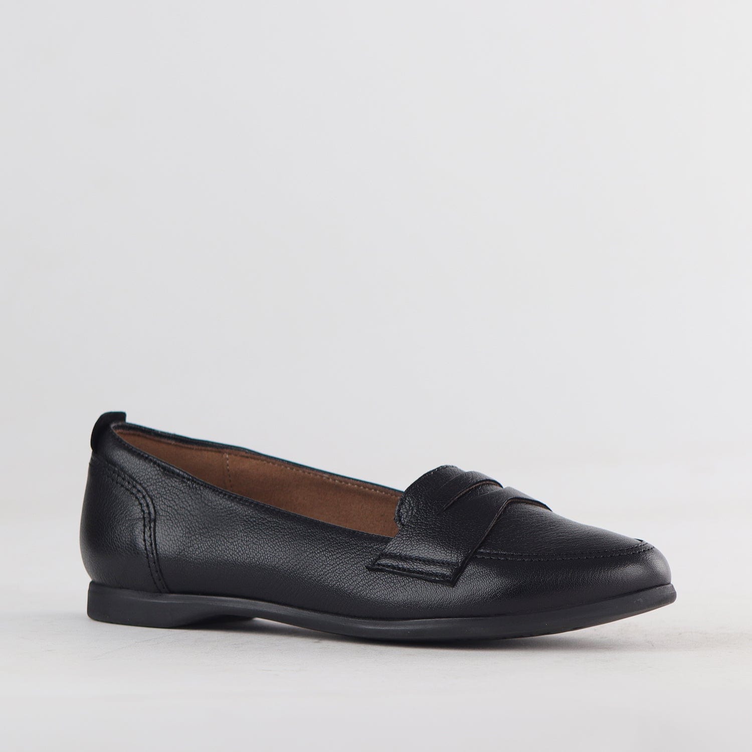 Froggie Shoes Shoes Flat Loafer in Black- 11374