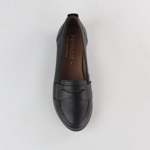 Flat Loafer in Black- 11374