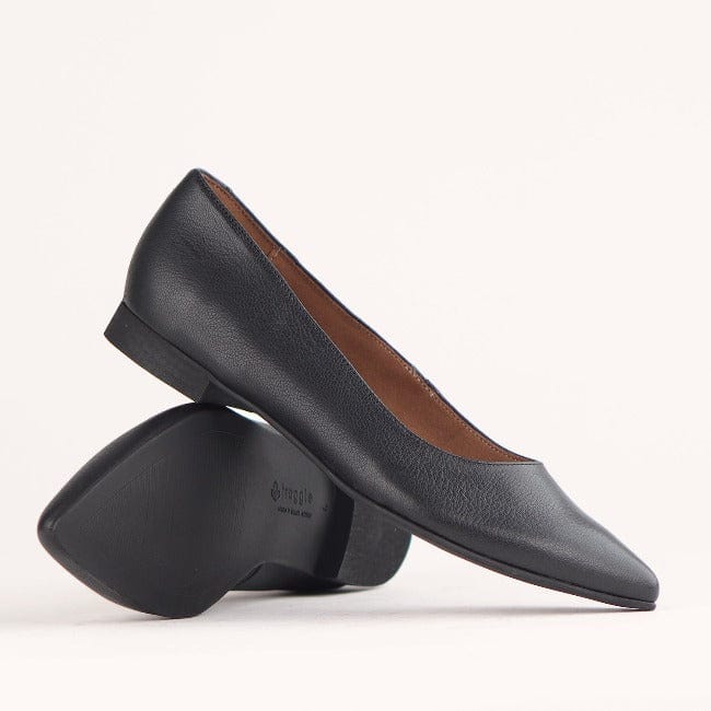 Froggie Shoes Shoes Flat Pointed Court Shoe in Black  - 12713