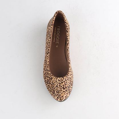 Froggie Shoes Shoes Flat Pump in Cheetah Tan - 12764