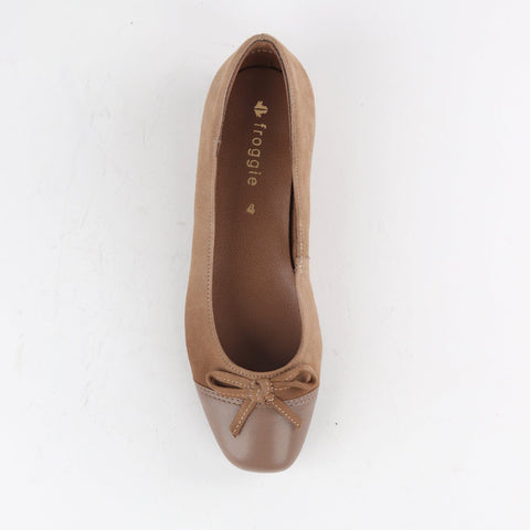 Flat Pump with Bow in Stone Multi - 12586