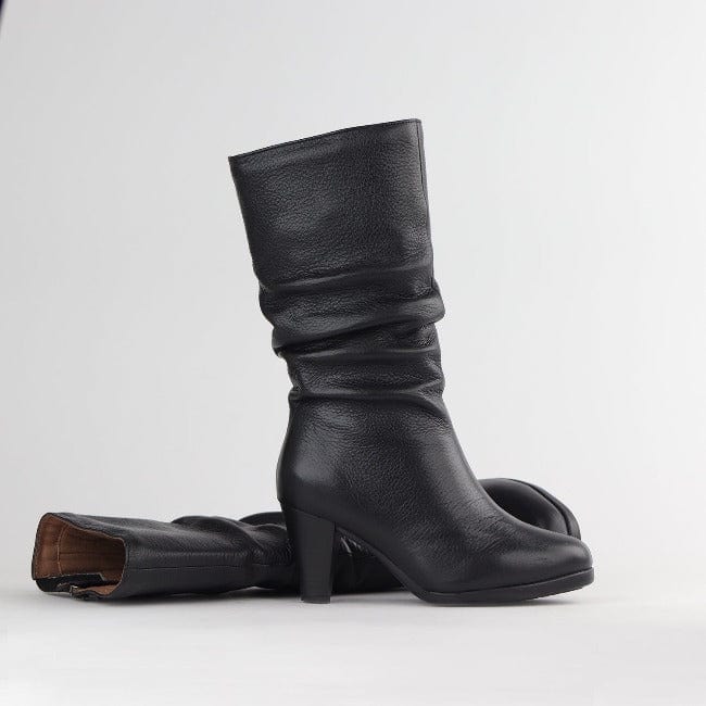 Medium calf boots hotsell