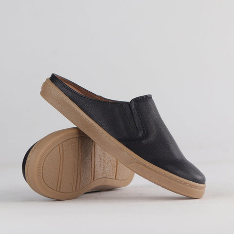 Slip-on sneakers with Removable Footbed in Black - 12797