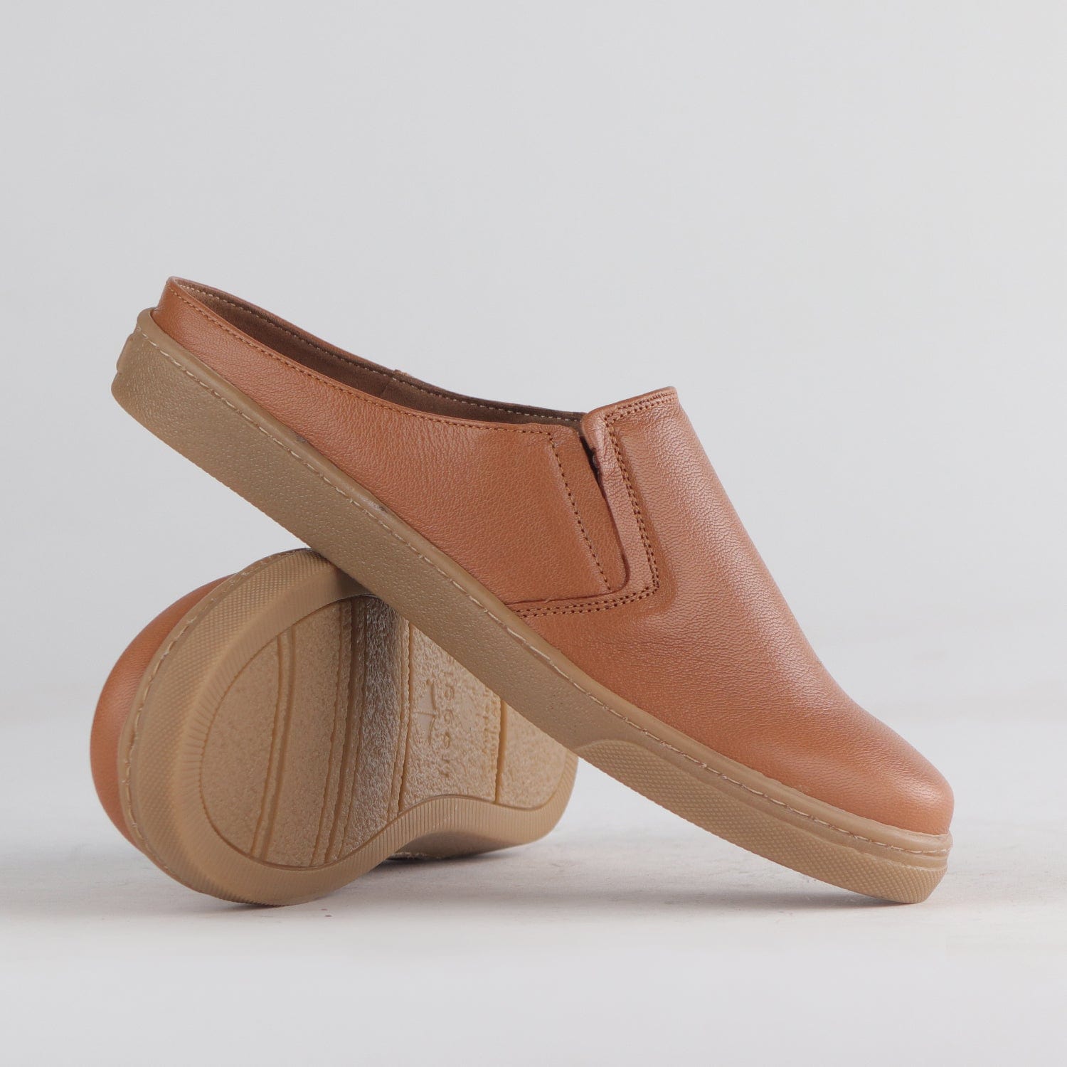 Froggie Shoes Shoes Slip-on sneakers with Removable Footbed in Tan - 12797