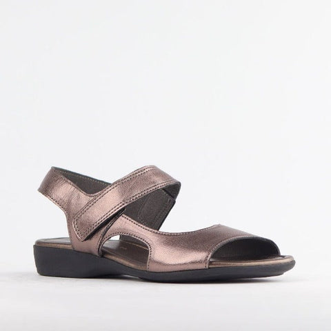 Wider Fit Slingback Flat Sandal in Lead -12221