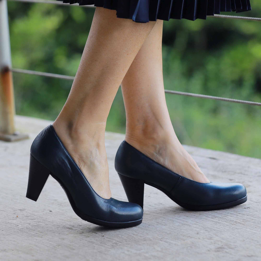 Court Shoe in Navy - Froggie, Leather Shoes